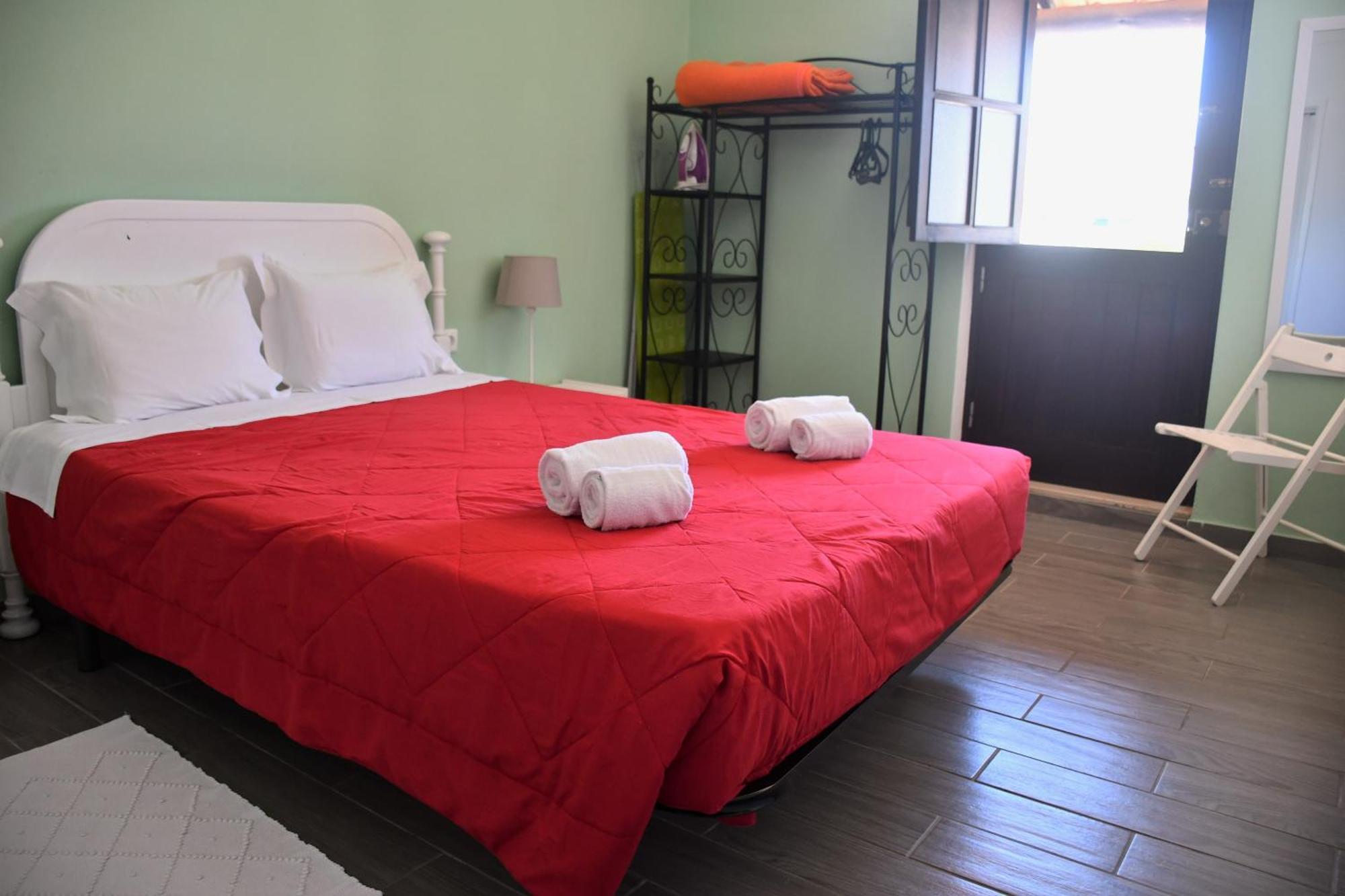 Alojamentos Vitinho 3 For Walkers Homestay